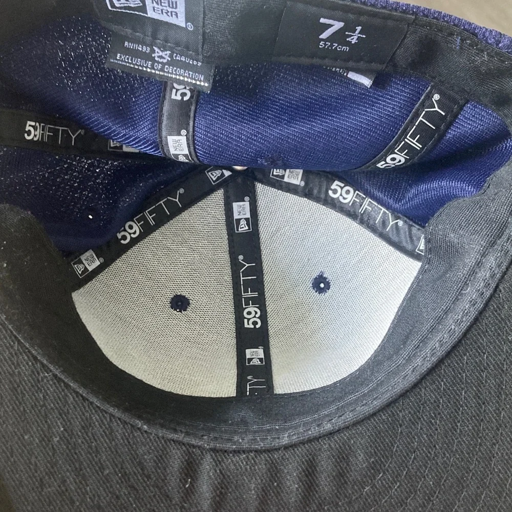 US Logo Blue and Red Cap - Picture 5 of 8